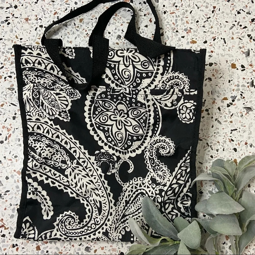 NWOT PAISLEY TOTE LUNCH BAG BLACK BAG ALL PURPOSE ZIPPER TOTE - Picture 2 of 14
